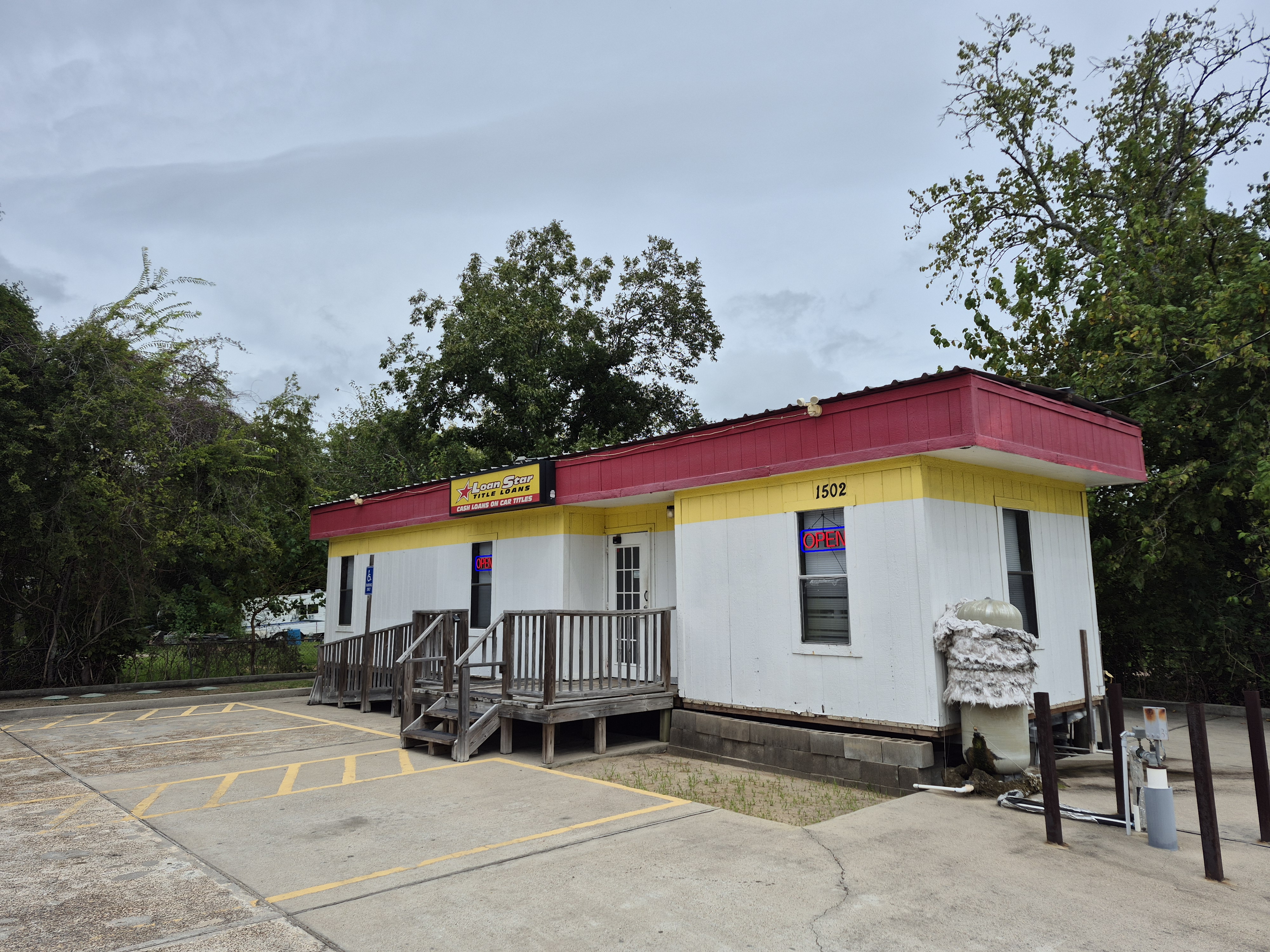 1502 W Cedar Bayou Lynchburg Rd, Baytown