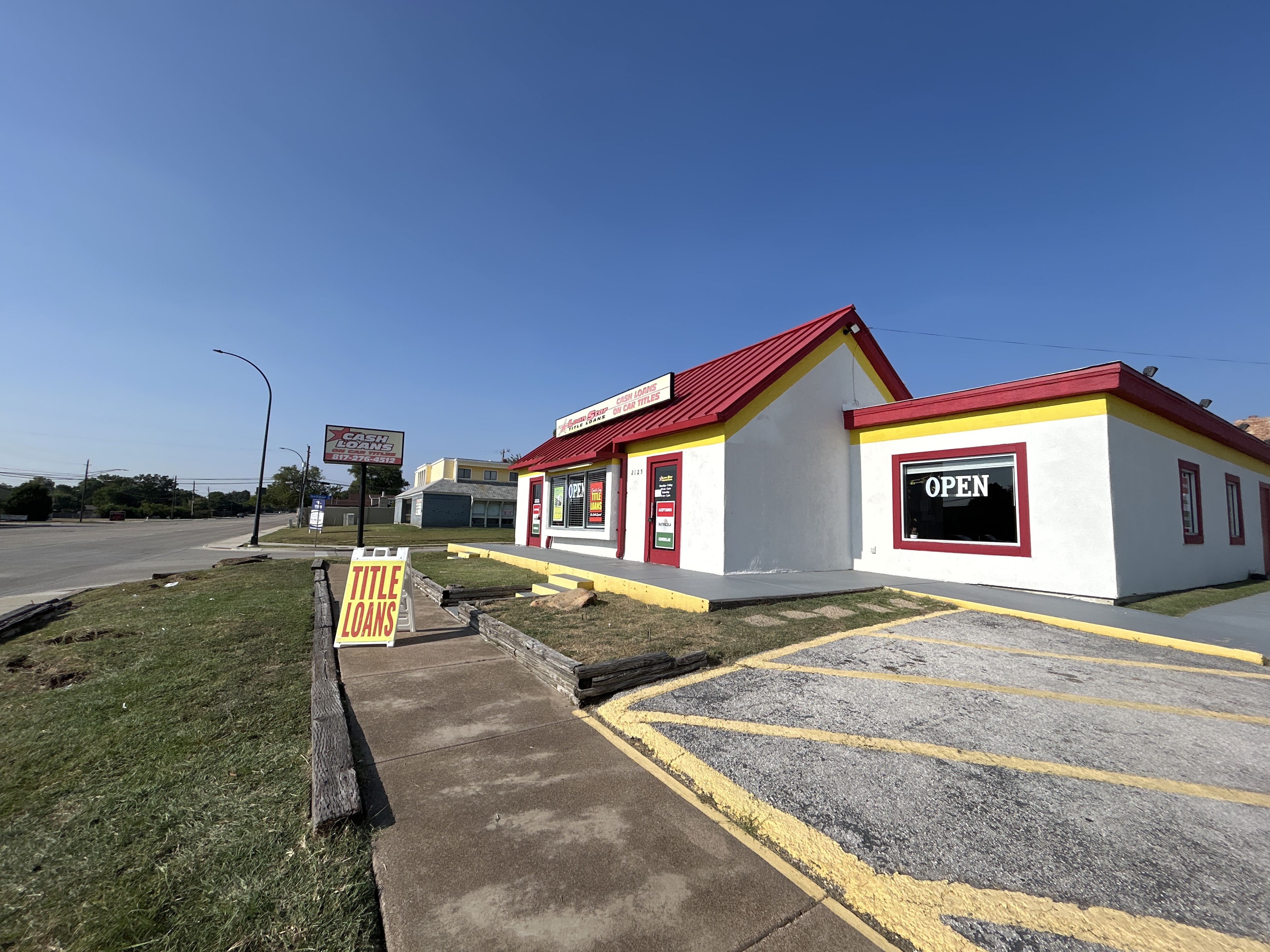 2125 South Collins Street, Arlington