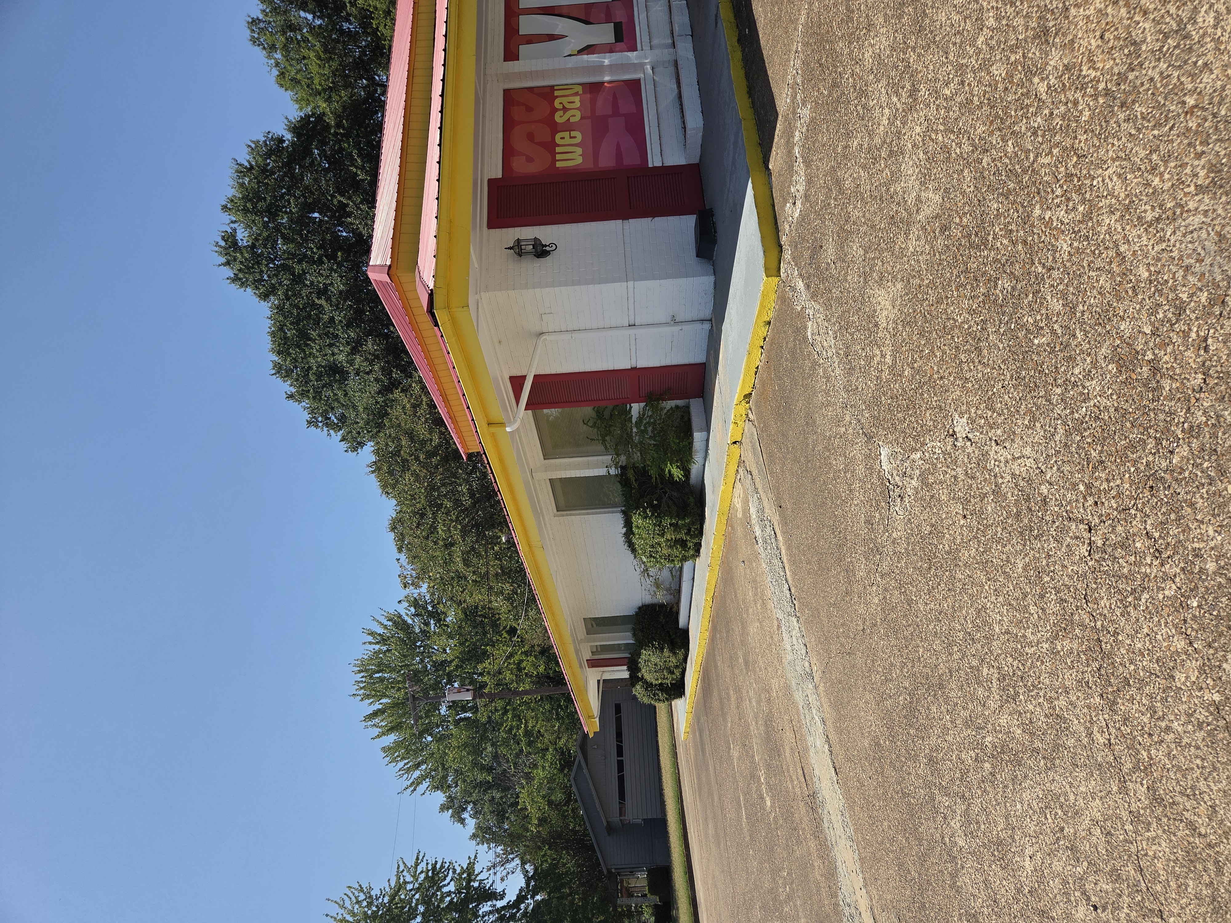 2158 Lamar Avenue, Paris